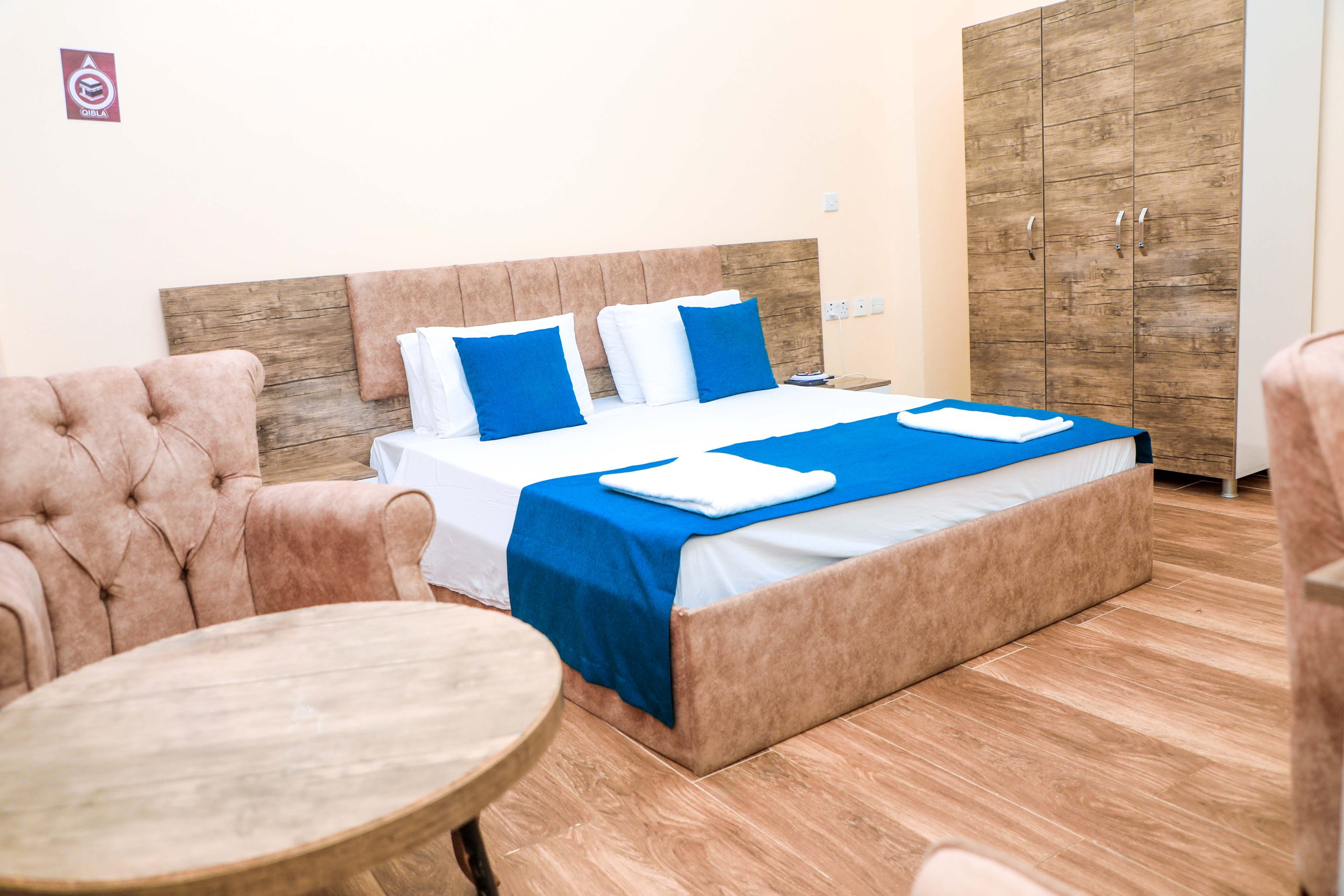 Guest room